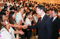 李源潮会见香港青年创新创业交流团