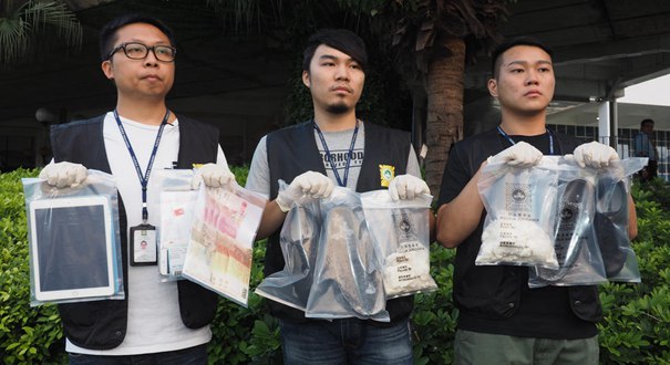 澳门警方抓获鞋底藏毒男子 赃物价值300万