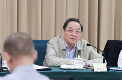 全国政协十二届常委会第十二次会议举行专题分组讨论　俞正声出席