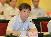 全国人大常委会委员张兴凯提问