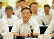 住房和城乡建设部部长陈政高回答问题