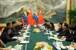 张德江会见委内瑞拉总统马杜罗