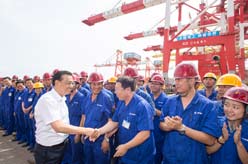 李克强在辽宁考察