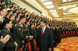 习近平会见中国人民抗日战争暨世界反法西斯战争胜利70周年纪念活动代表