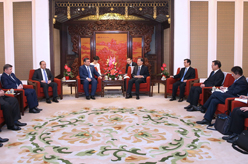 汪洋集体会见出席上海合作组织经贸部长会议各方代表团团长