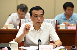 李克强听取天津港&ldquo;8&middot;12&rdquo;瑞海公司危险品仓库特别重大火灾爆炸事故调查组工作进展汇报