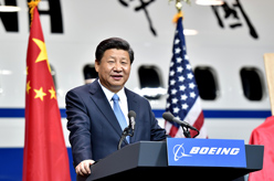 习近平参观波音公司商用飞机制造厂