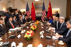 习近平同美国总统奥巴马举行会谈