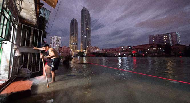 台风&ldquo;杜鹃&rdquo;与天文大潮叠加 厦门海水倒灌部分道路成河