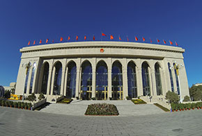 图为新疆人民会堂外景