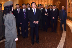 刘云山参观朝鲜祖国解放战争胜利纪念馆