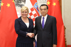 李克强会见克罗地亚总统基塔罗维奇