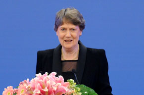 联合国秘书长特别代表、联合国开发计划署署长克拉克致辞