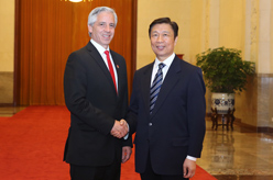 李源潮与玻利维亚副总统加西亚会谈
