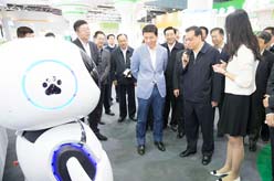 李克强出席全国大众创业万众创新活动周