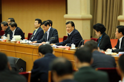 刘云山出席繁荣发展社会主义文艺推进会并讲话