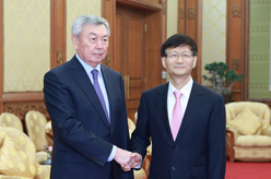 孟建柱会见哈萨克斯坦国家安全委员会主席阿贝卡耶夫
