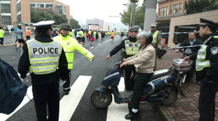 &ldquo;接老婆晚了，我也会危险&rdquo;