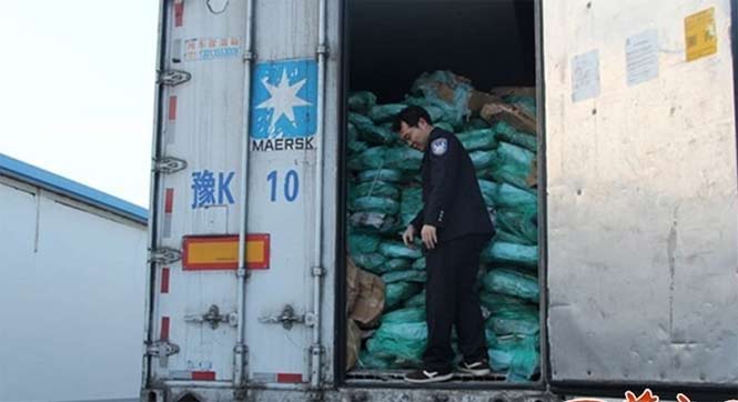 陕西查获20吨过期肉 恶臭扑鼻