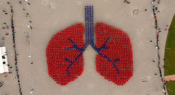北京千人雾霾天拼&ldquo;肺&rdquo; 破吉尼斯纪录