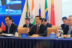 刘奇葆出席首届金砖国家媒体峰会并致辞