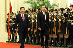 习近平同阿塞拜疆总统阿利耶夫会谈