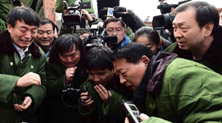 石膏矿坍塌事故第6天发现8名被困人员