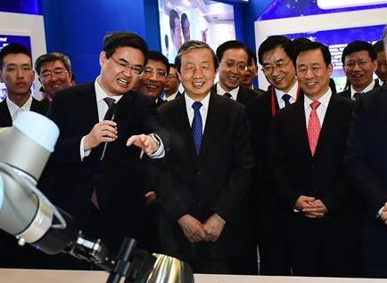 馬凱出席在北京舉行的首個“中國航太日”主題活動