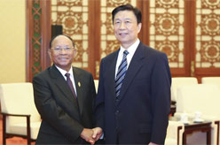 李源潮会见柬埔寨国会主席韩桑林