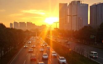 成都清晨红日如火 美不胜收