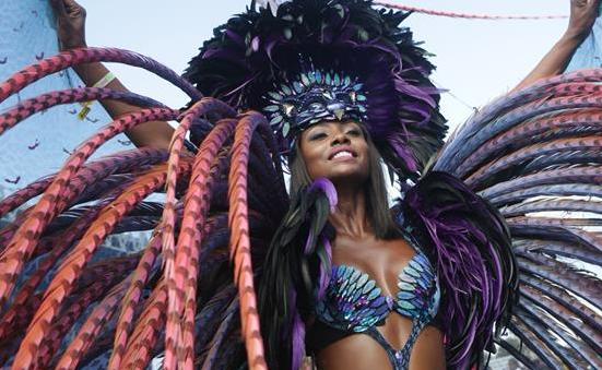 西班牙港狂欢节落幕