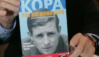 法国足球名宿科帕离世