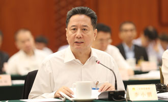 交通运输部部长李小鹏回答问题