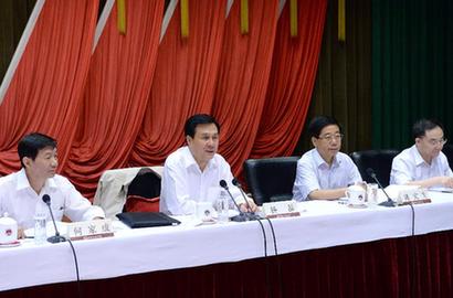 杨晶出席国家行政学院秋季开学典礼