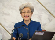 十二届全国人大二次会议新闻发言人傅莹