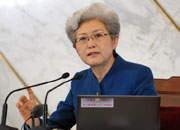 傅莹回答中外记者提问