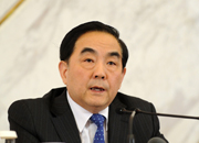 杨凯生回答记者问