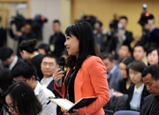 上海电视台第一财经频道记者提问