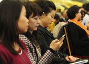 国务院总理李克强即将与中外记者见面