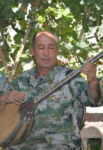 新疆喀什伽师县托格拉克村麦海提&middot;艾山：农民夜校让日子更有滋味