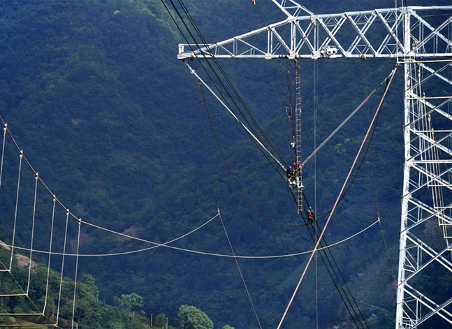 清洁能源外送专用特高压输电工程建设有序推进