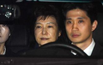 韩国法院批准逮捕前总统朴槿惠