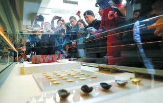 故宮養心殿寶匣裏藏著啥寶貝？