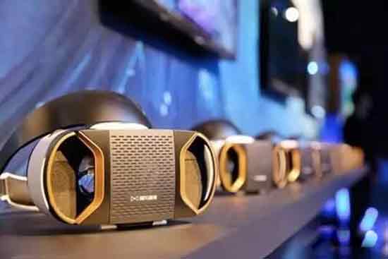 VR产业发展需&ldquo;软硬结合&rdquo;