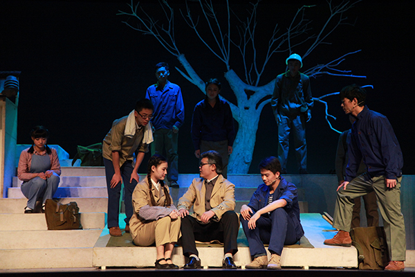 《大地之光》：李四光给学生们讲当年回国的经历