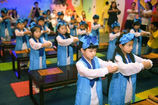 传统文化研学夏令营在北京举行