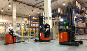 物流机器人占据一席之地！