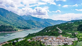 坚定不移走高质量发展之路&mdash;&mdash;新时代中国经济建设述评