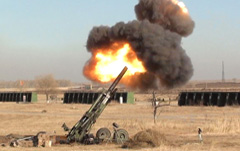 AH4型155毫米轻型加榴炮