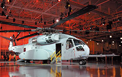 CH-53K舰载重型运输直升机